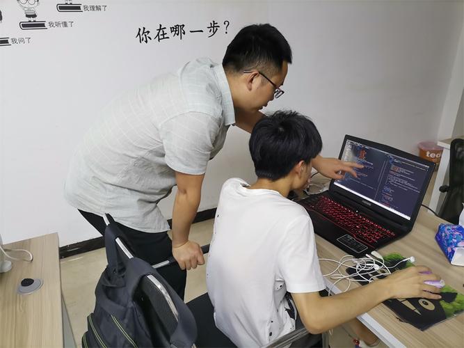雅腾教育让学员通过做真实的企业项目进行实战,不仅提升了学员的技术